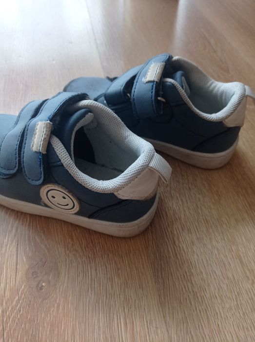 Paczka butów 5 par chłopięcych rozmiar 25