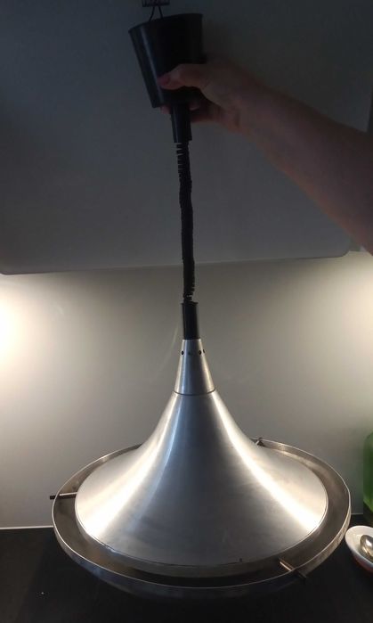 Efektowna metalowa lampa wisząca styl Loft zabytek PRl-u