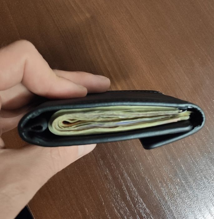 Продам новый зажим для денег Grande Pelle