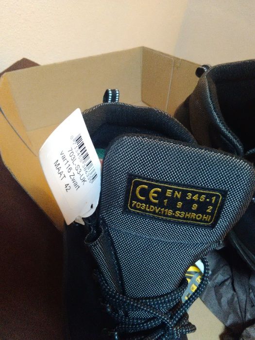 Botas de montanha/desporto Nº42 Italianas novas TOP "novo preço"