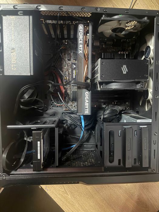 Komputer GAMINGOWY (I5-12400F + RTX 3060 TI + 32GB RAM)