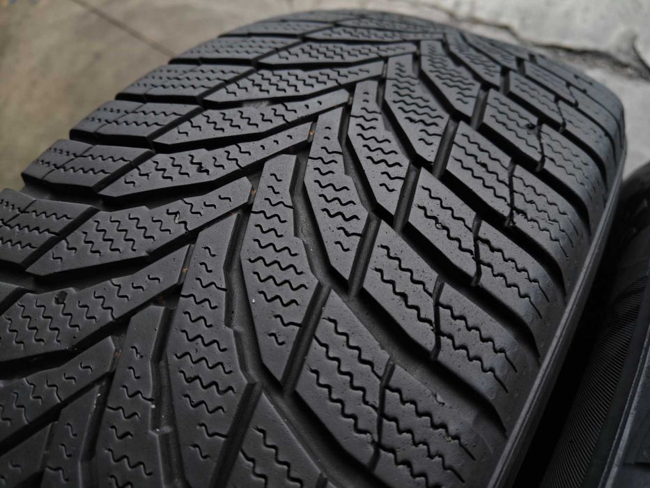 R17 225 65 шини зимові 23р Nexen Winguard  Sport 2 SUV на джип