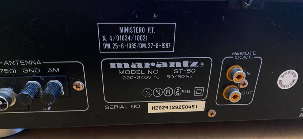 Продам тюнер MARANIS ST50 В хорошем состоянии!