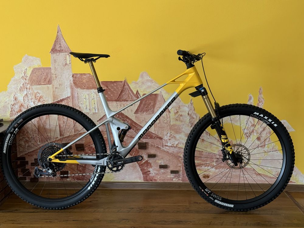 Mondraker Raze Carbon RR 2022 Trail Bike