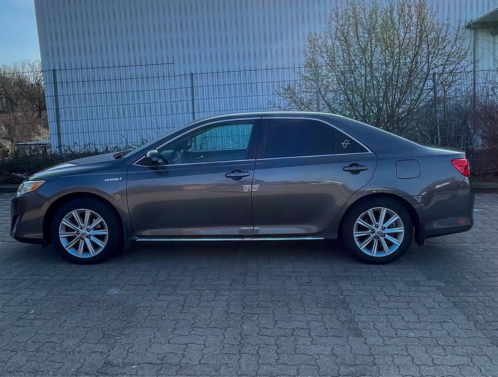 Toyota Camry Hybrid 2,5 XLE