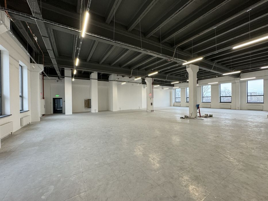 Новий, Сучасний ОФІС в БЦ, класу «А», на Угорській – 1 000 (м2)