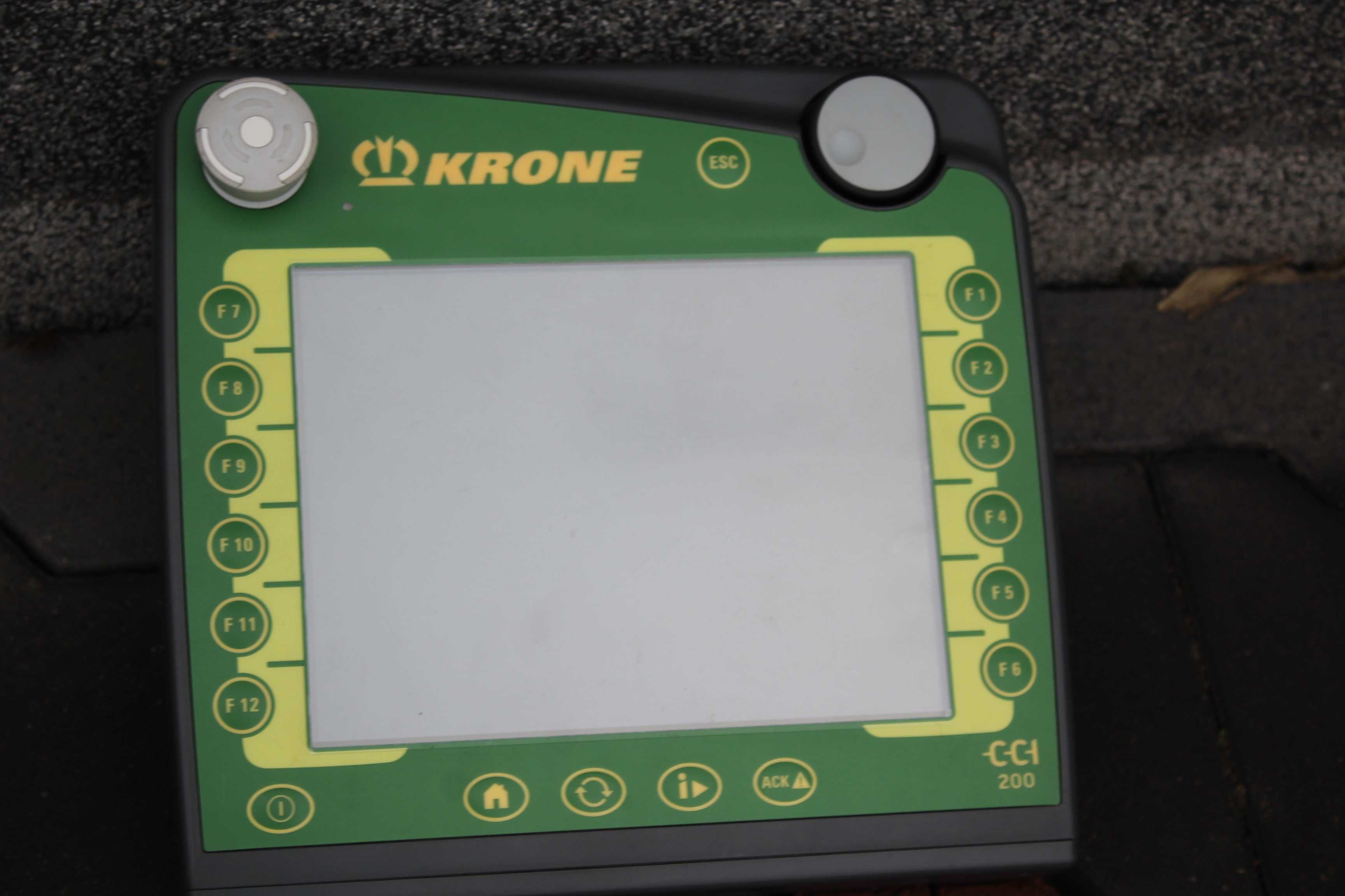 Krone Comprima Prasoowijarka mchale lely