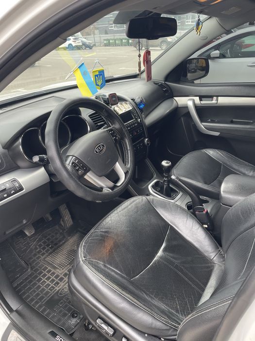 Продам Kia Sorento