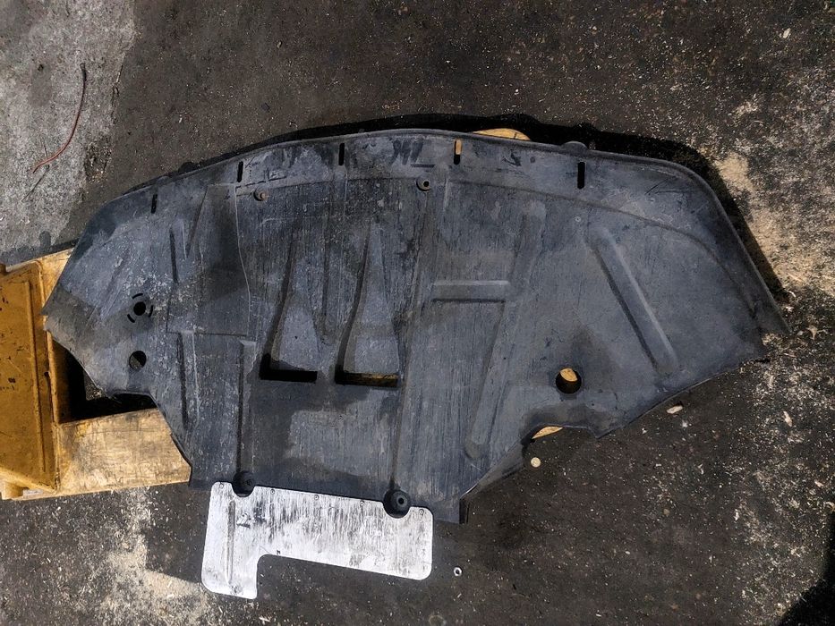 Оригінальний захист двигуна Audi A8 D2