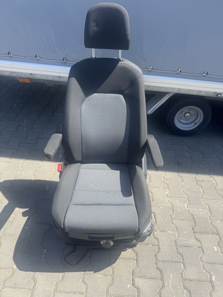 Vw Crafter fotel pneumatyczny Ergoactive masaż