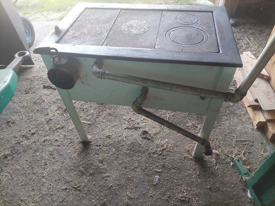 Kuchnia angielka z płaszczem