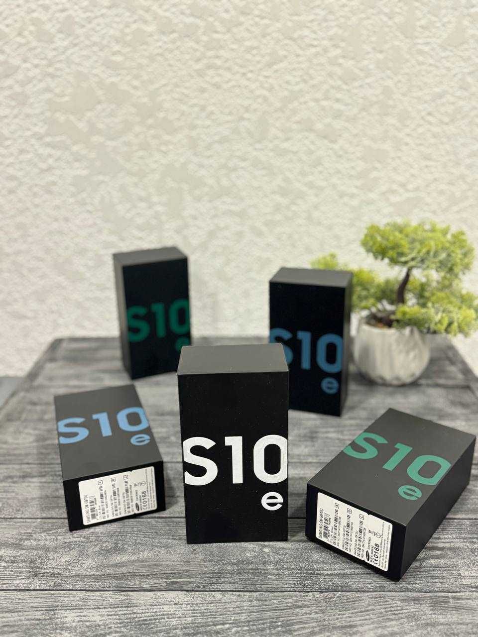 Роздріб / Опт / Дроп Samsung Galaxy S10e 6/128GB 1SIM / 2SIM