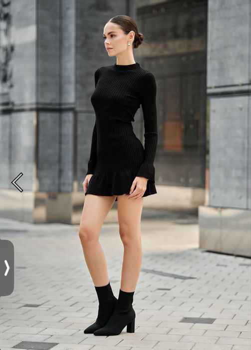 Продам сукню Staff