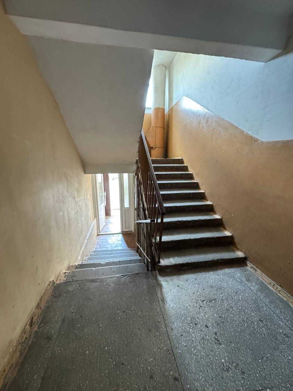 2 кімнатна квартира, район ЗАЗ