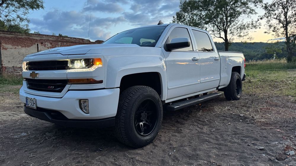 Chevrolet Silverado Chevrolet Silverado Z71 , 6 osobowy, V8, LPG