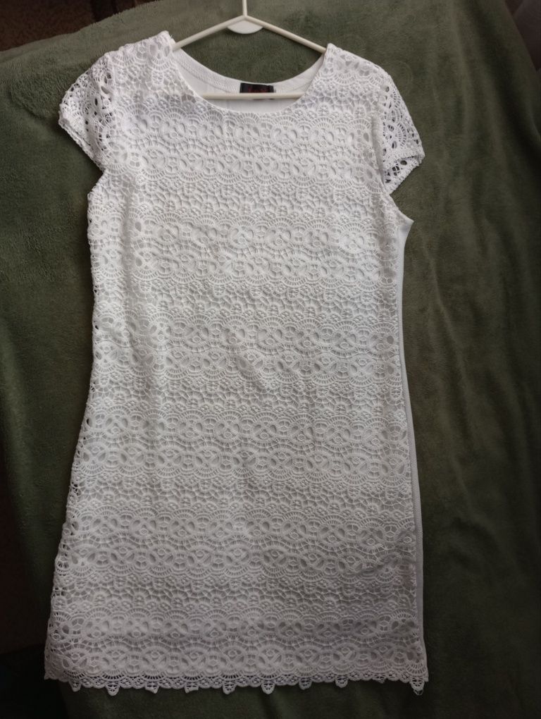 Sukienka biała śliczna M/L