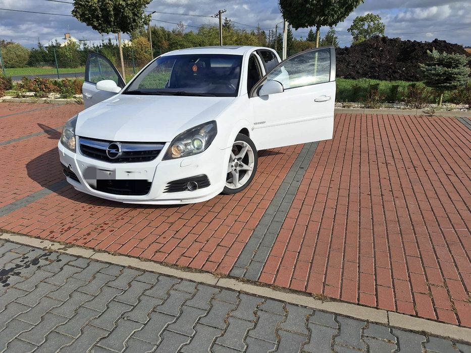 Opel Signum 3.0 184KM