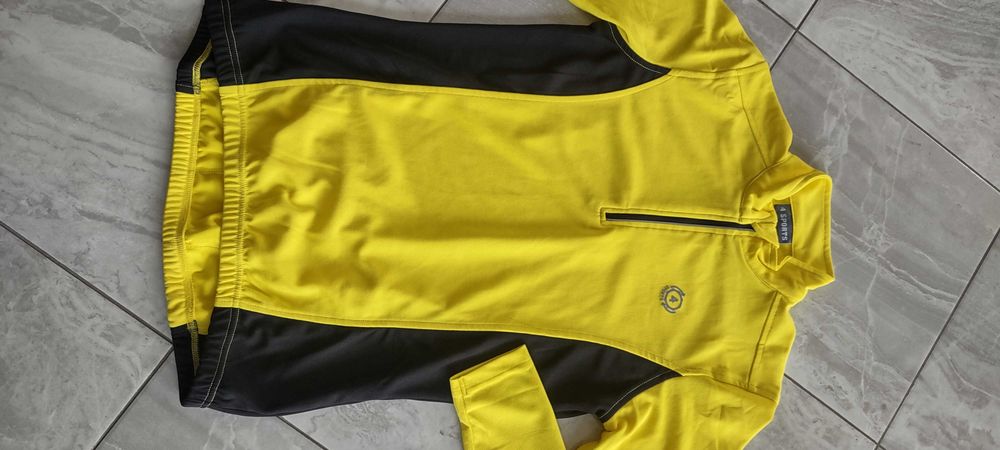 Bluza na rower odbijające barwy ,schowki tylne gratisy wysyłka darmowa