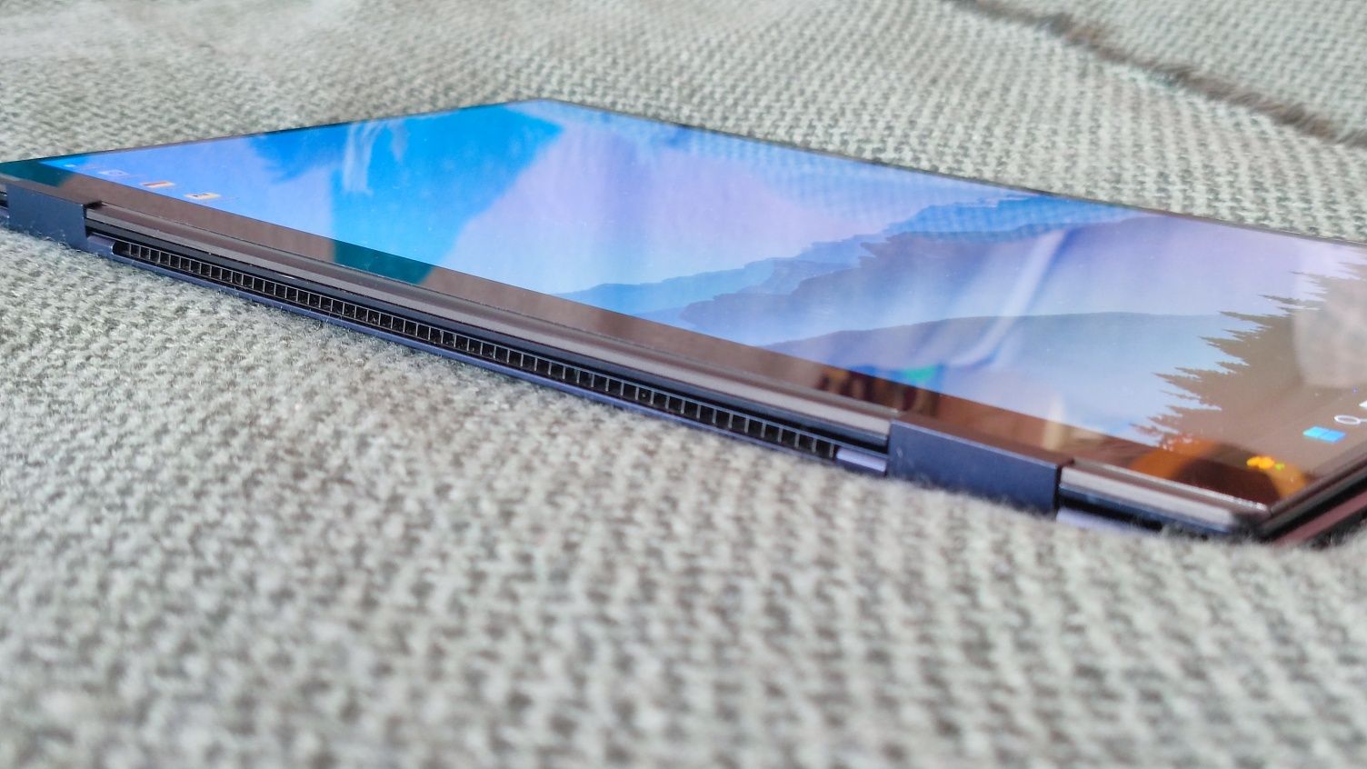 Ноутбук планшет Samsung galaxy pro 360 15 NP950QDB i7 nvme 16 5