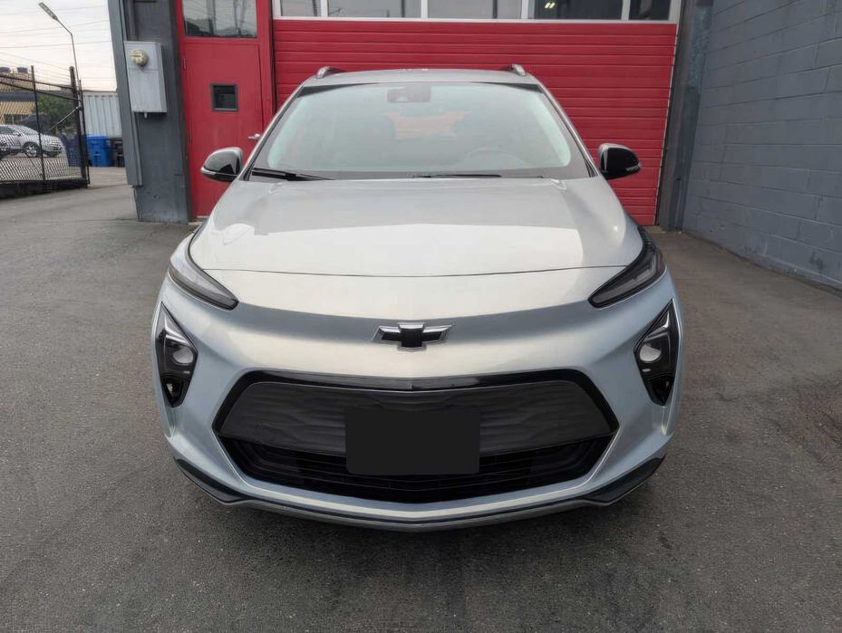 Chevrolet Bolt EUV LT      2022