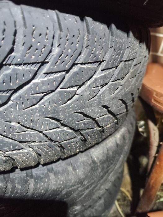 Зимние шины 185/65/15