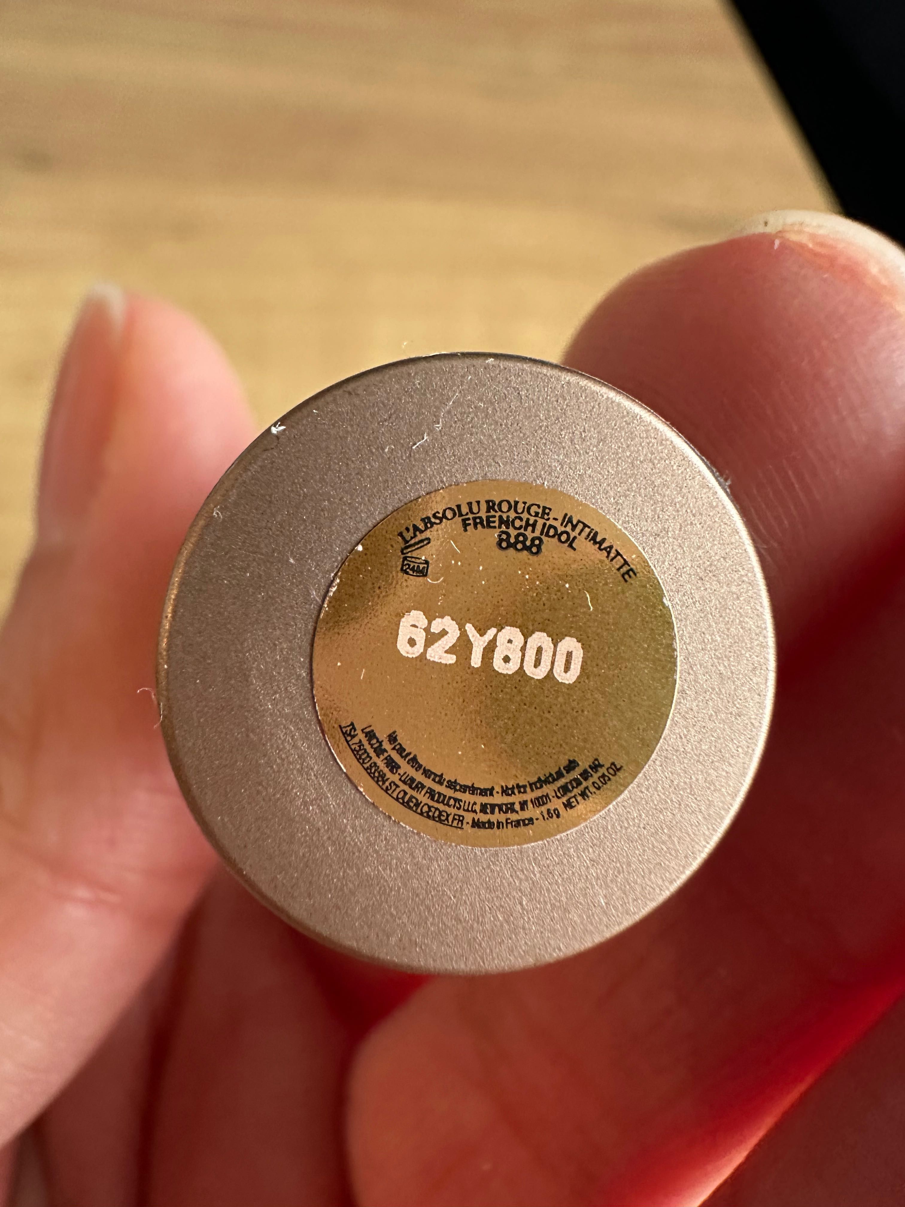 Szminka Lancome L’Absolu Rouge Intimatte 888 frencz idol