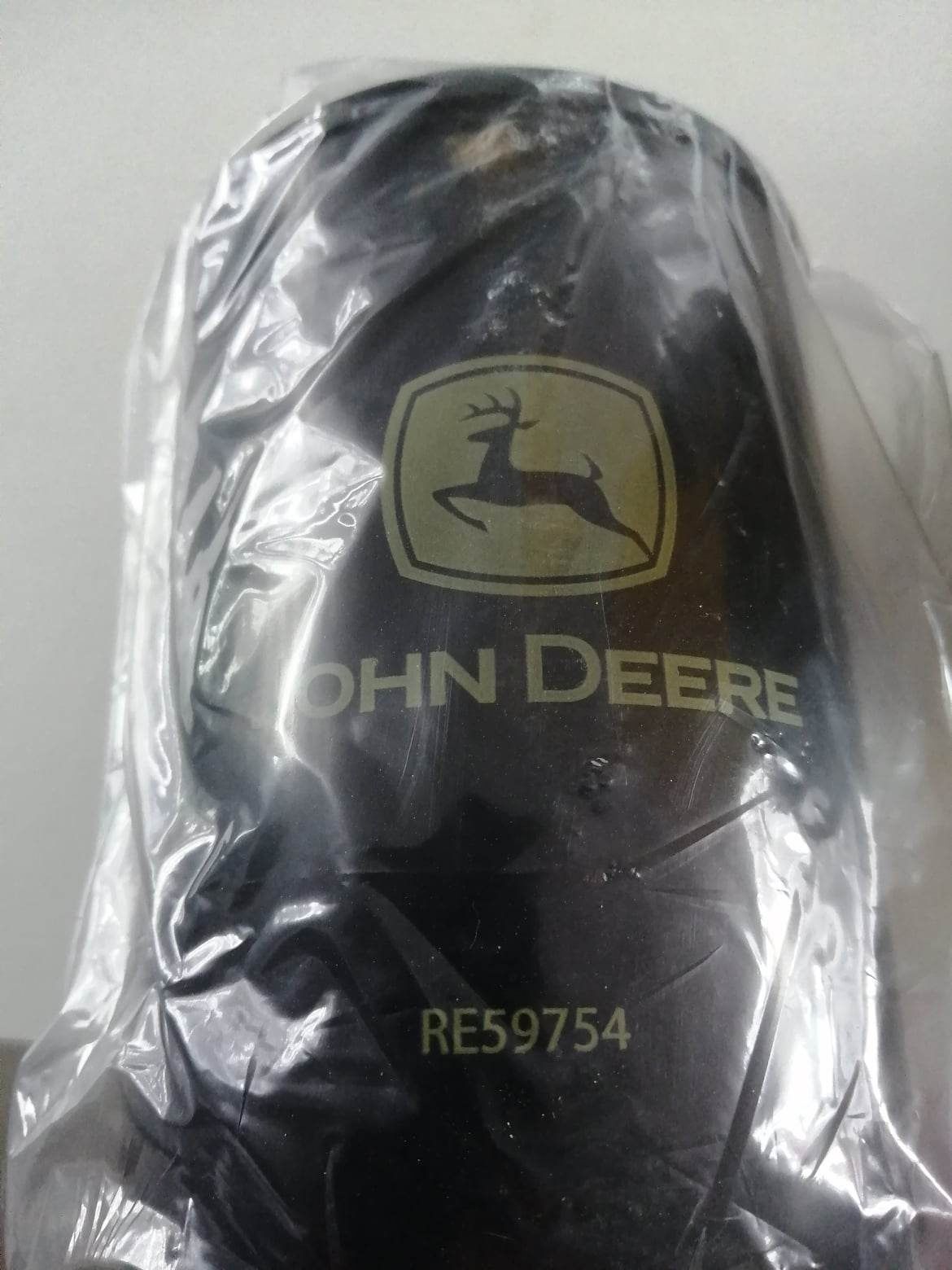 Filtr oleju John deere RE59754