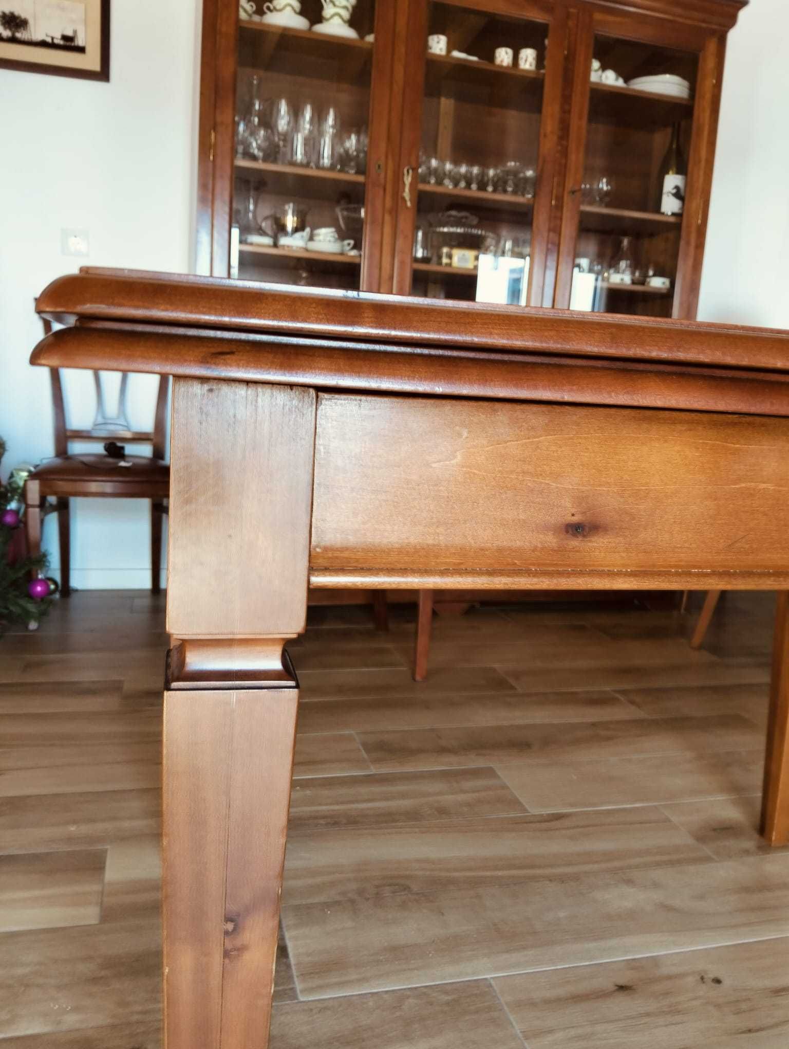 Mesa de Jantar Cerejeira - modelo Luis Filipe  (muito estimada)
