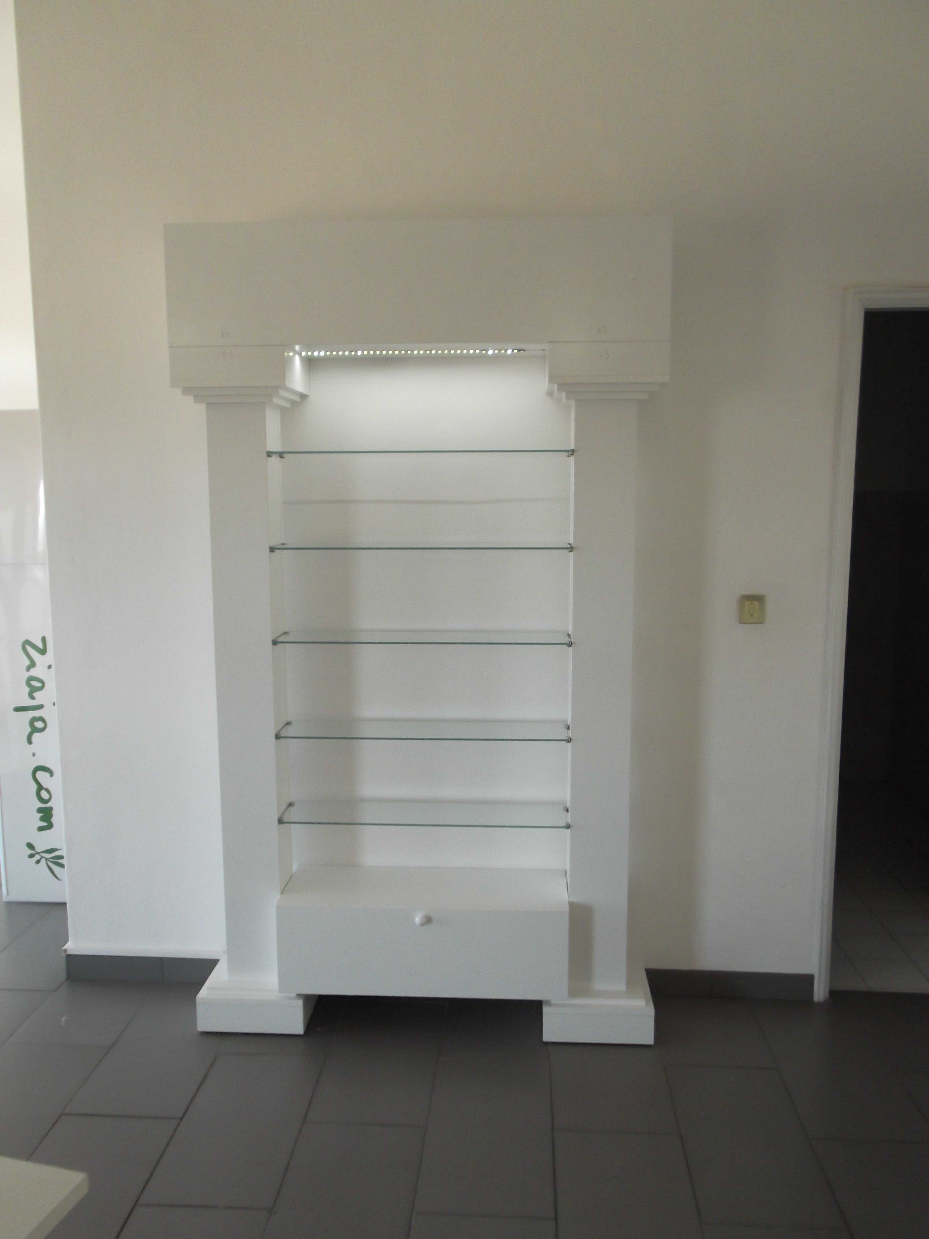 Mobiliário completo loja - Estantes - balcão - mesa - lacadas branco