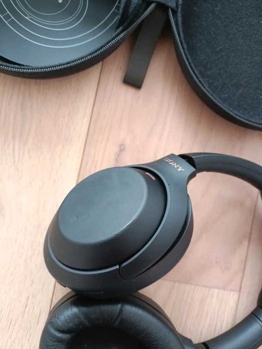 Auscultadores com cancelamento de ruído sem fios WH-1000XM4