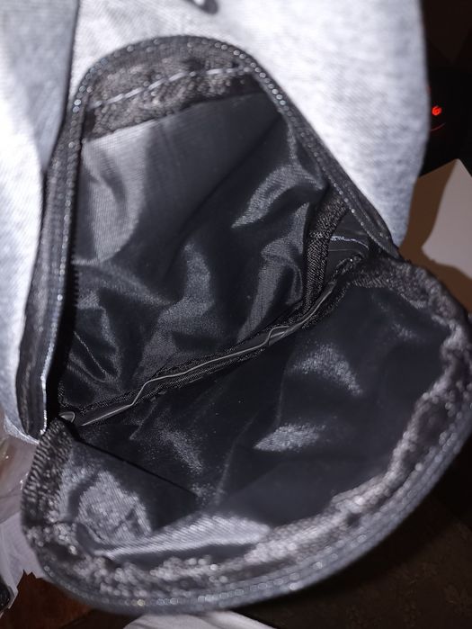 Сумка барсетка Fashion Instinct
Cостояние очень хорошее, все рабочее.