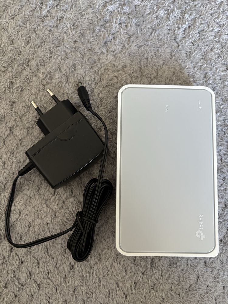 Switch TP-Link SF1008D