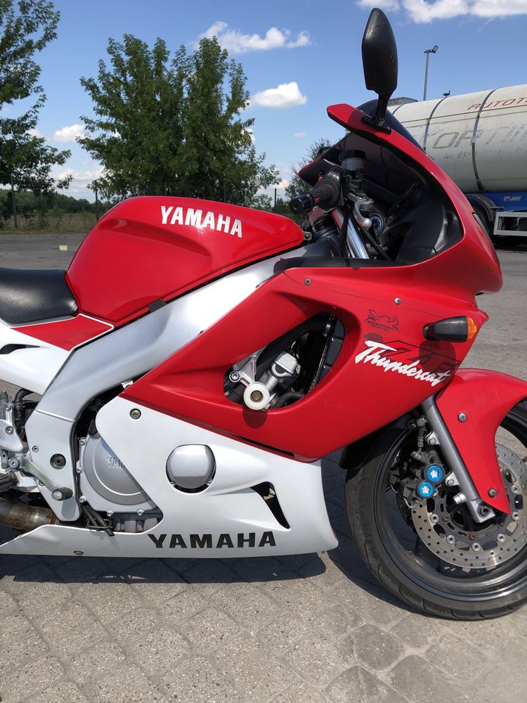 Yamaha yzf600r thundercat