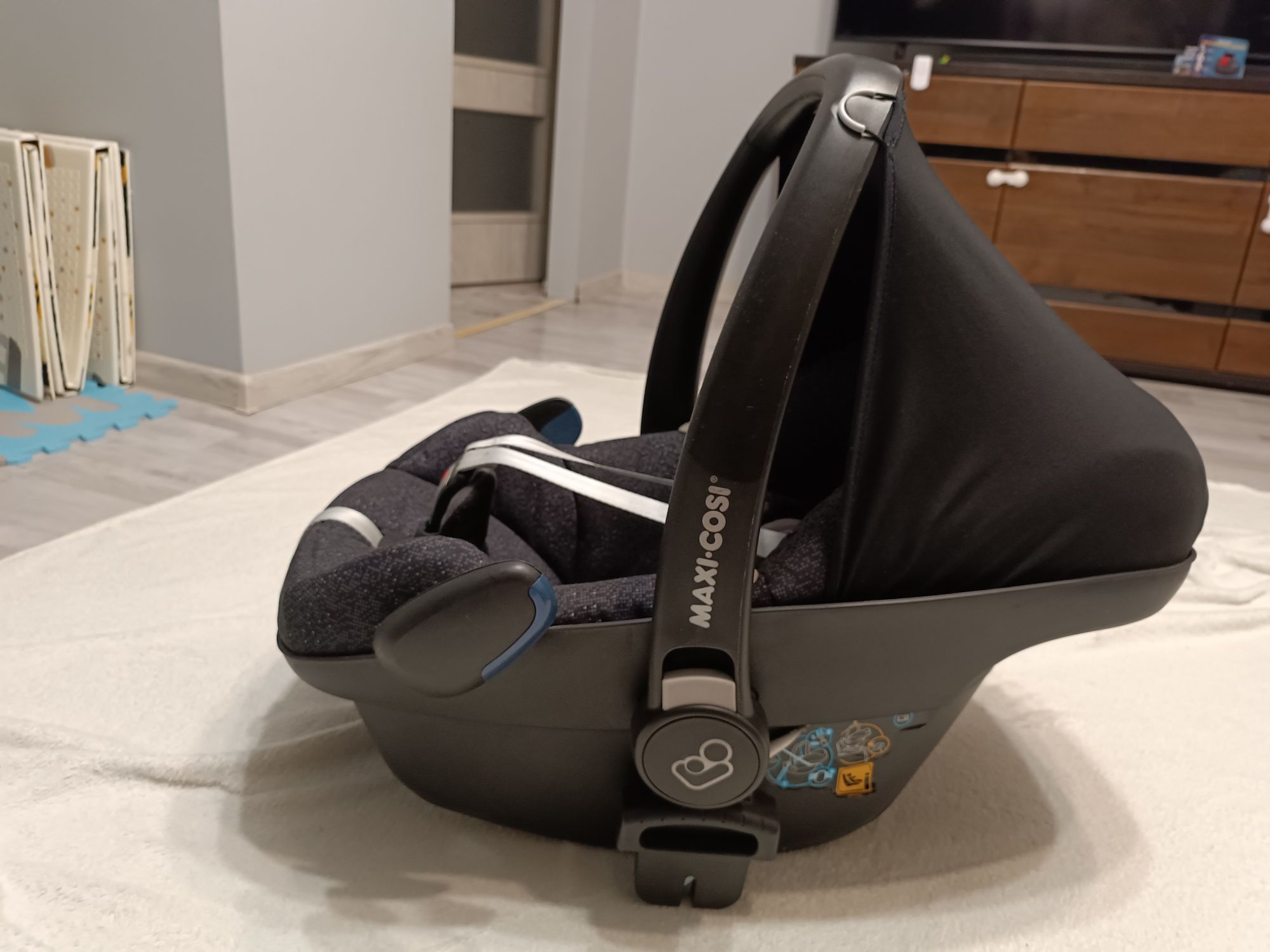 Fotelik samochodowy nosidełko adaptery 0-13kg Maxi Cosi Pebble PLUS +