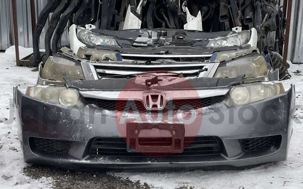 Бампер Honda Civic седан, год 2006-2010