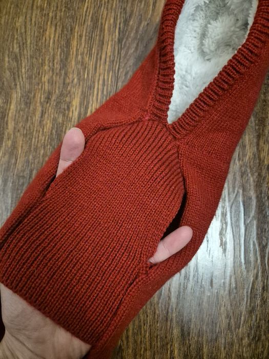 Sweterek czerwony dla małego pieska