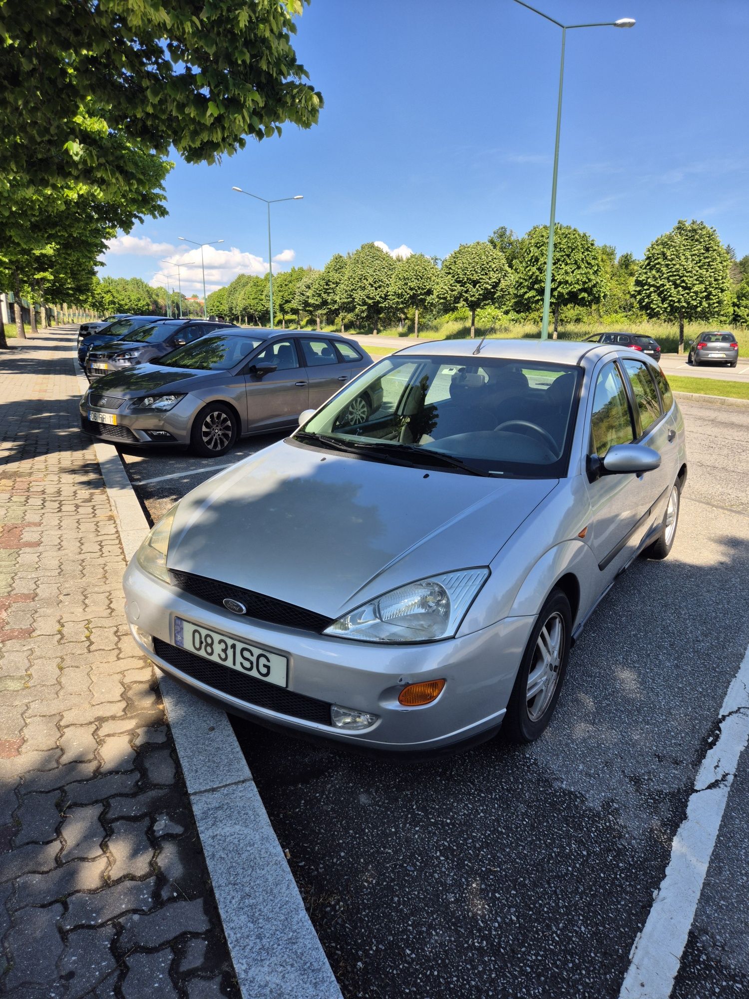 Ford Focus, 1.8 Tdi Gasóleo 2001, 5 portas, nacional