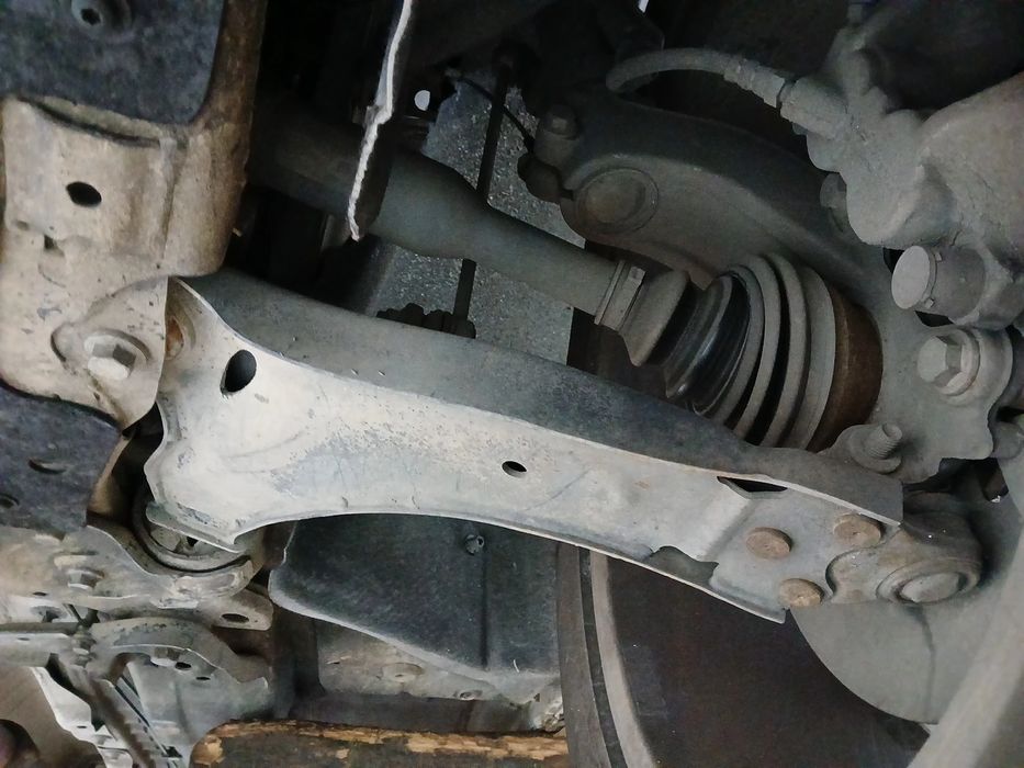 Braço de suspensão frente esquerdo VOLVO XC60 I (156)