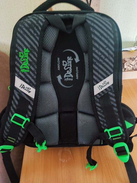 Шкільний ранець, ортопедичний,каркаснийдля хлопчиків Delune, 1-4 клас