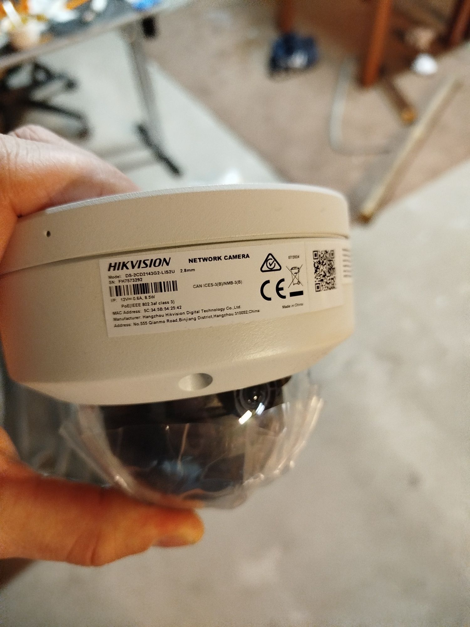 Kamera hikvision model ds-2cd2143g2lis2u