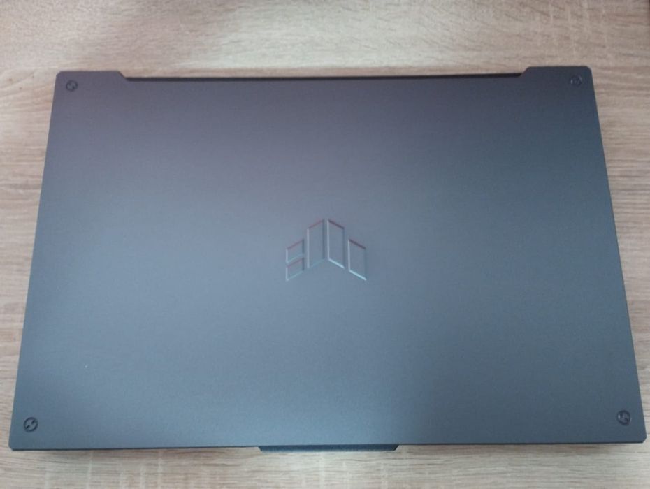 Продам ігровий ноутбук Asus TUF GAMING LAPTOP F17 FX707Z