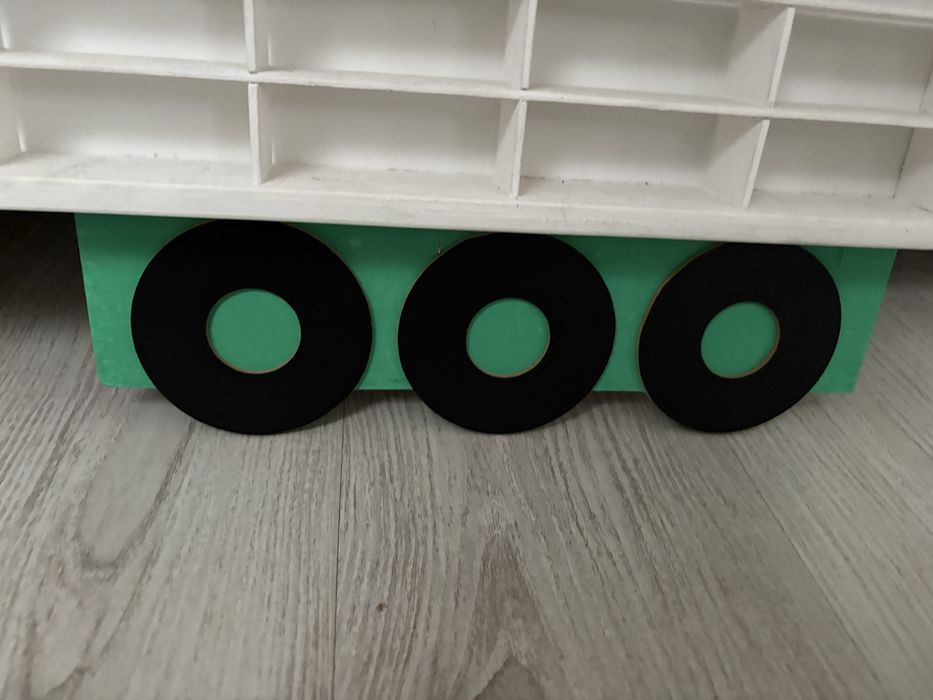 mega regał półka  dla samochodów Hotwheel + 5 autek
