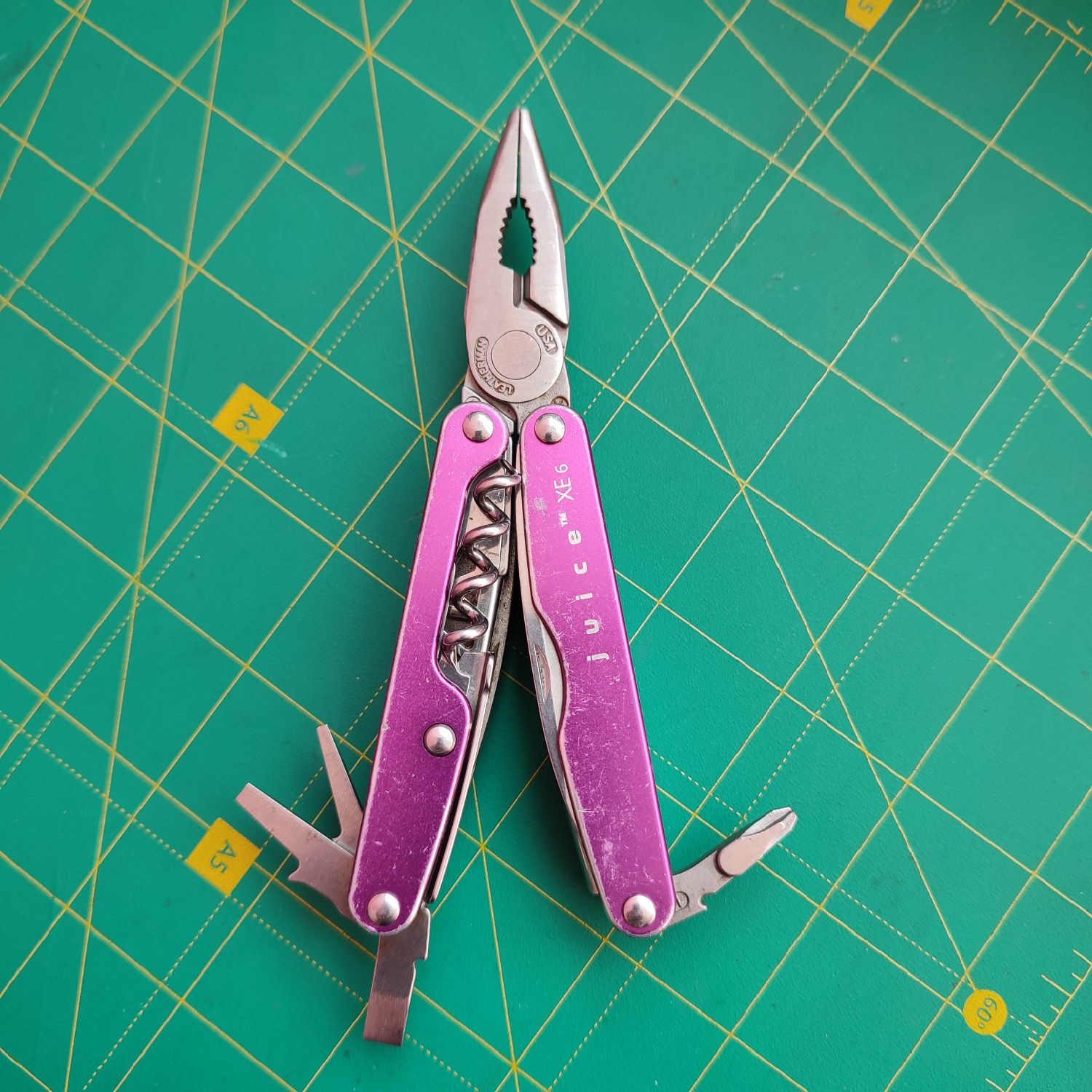Leatherman juice xe6 purple