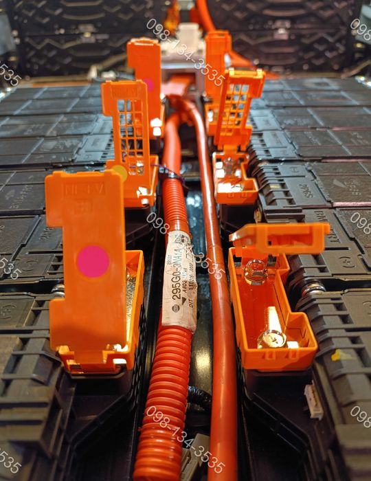 Нова полегшена батарея Nissan Leaf 40 45 52кВ.