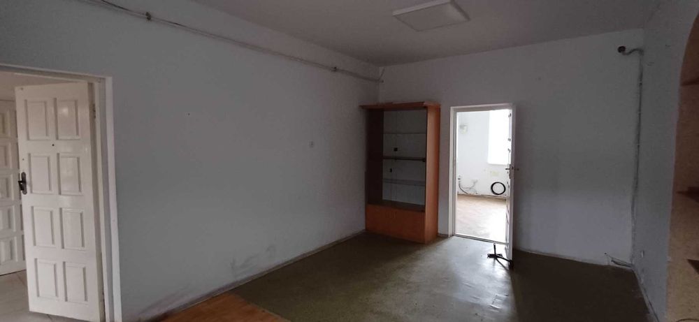 Здам приміщення для ведення комерційної діяльності.