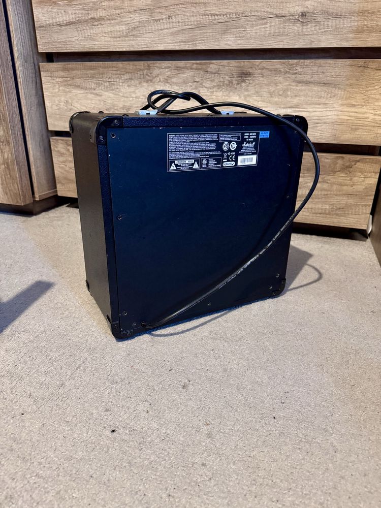 Wzmacniacz gitarowy Marshall MG15CFX