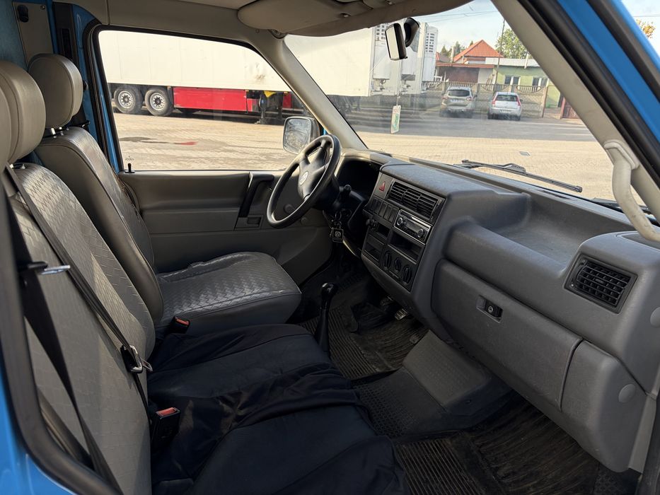 Volkswagen Transporter T4 2,5TDI 102KM niski przebieg furgon