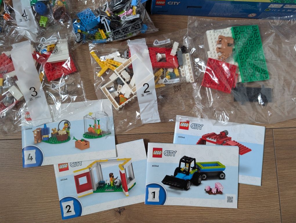 LEGO 60346 stodoła, traktor, wieś