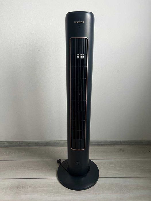 Вентилятор підлоговий Vestfrost VFT104DB з коробкою і пультом
