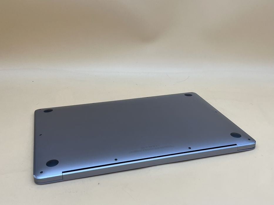 Macbook air 2019 256 ssd i5